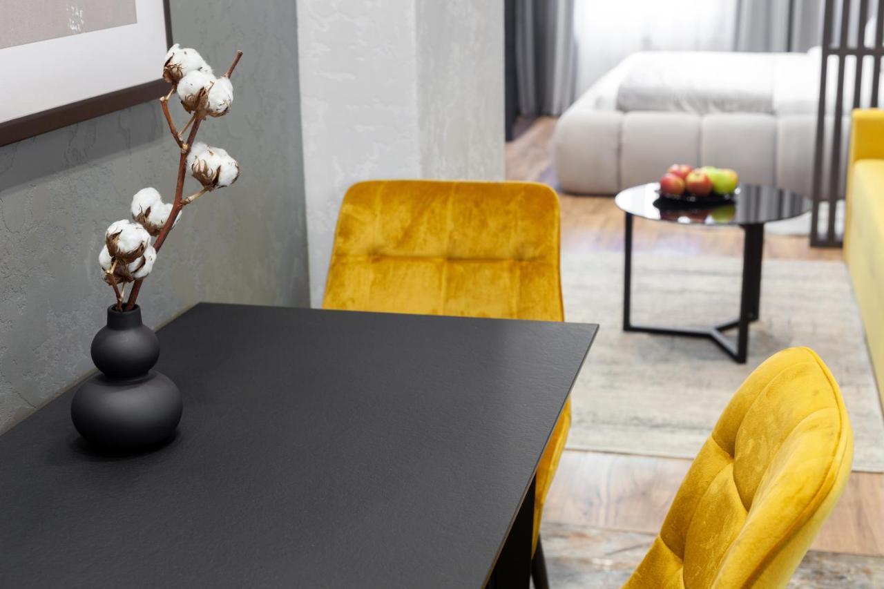 Dream Apartament On Drahomanova Street Львов Экстерьер фото